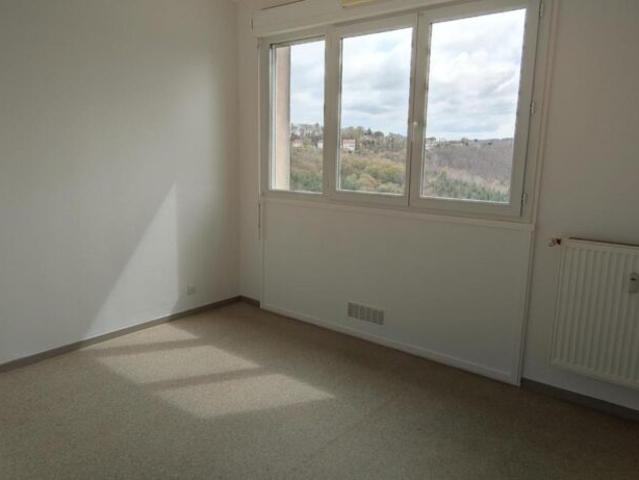 APPARTEMENT T4