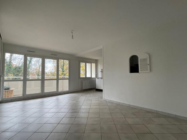 Appartement T4 79m2 LUMINEUX À SAINT MAX RÉSIDENCE PARC DE LIBREMONT