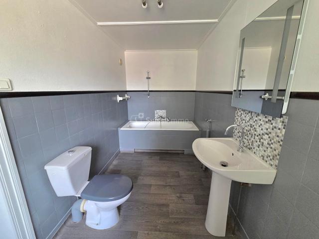 APPARTEMENT T4 84.6 m2 149000 EUROS