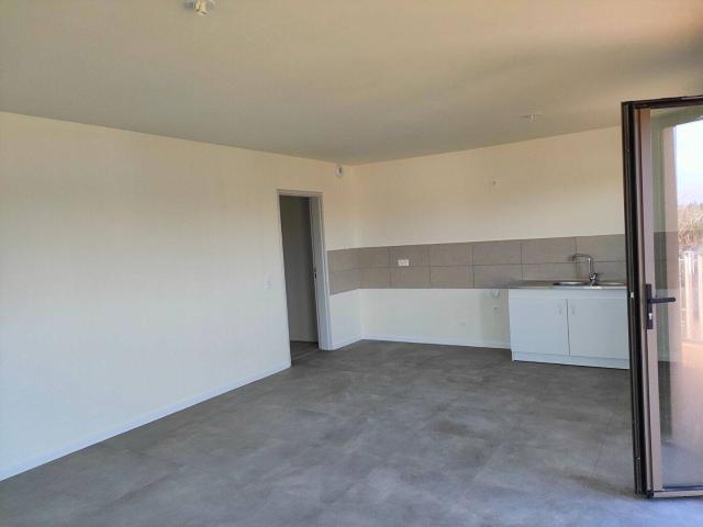 APPARTEMENT T4 91,63M² VIGNIERES AVEC TERRASSE ET PARKING