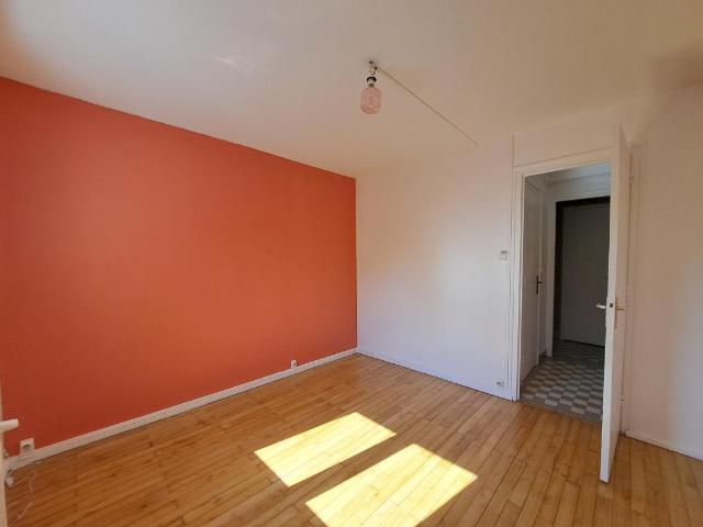 Appartement T4 0 ST HEAND