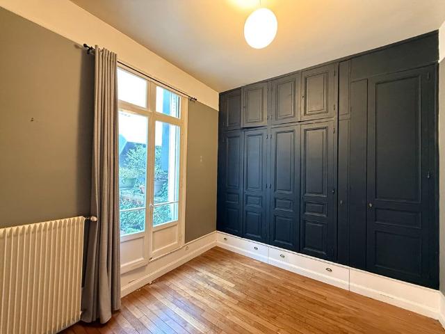 APPARTEMENT T4 104M² AVEC TERRASSE HYPER CENTRE