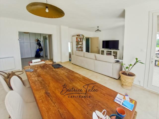 APPARTEMENT T4 110 m² ENTIÈREMENT RÉNOVÉ – VUES PANORAMIQUES SAINTE VICTOIRE & MONT AURÉLIEN jardin parkings