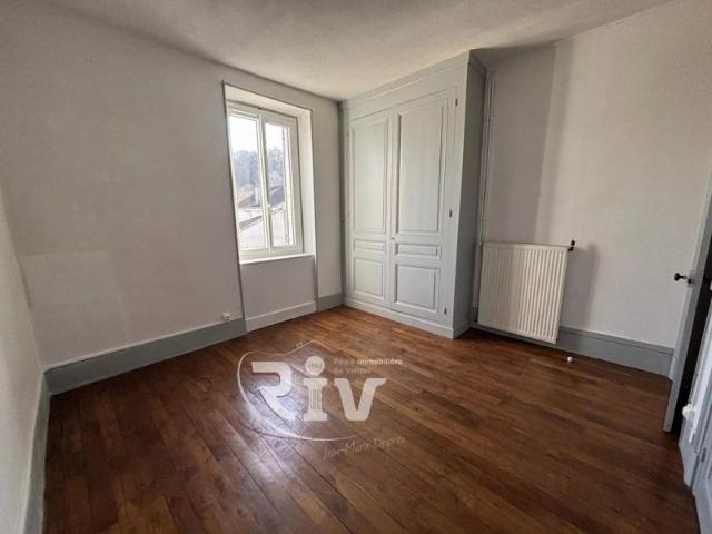 Appartement T4 2ème étage BOURGOIN JALLIEU