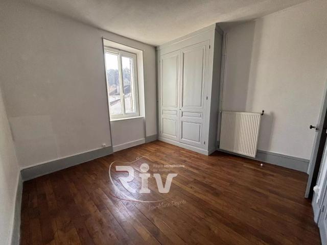 Appartement T4 2ème étage BOURGOIN JALLIEU