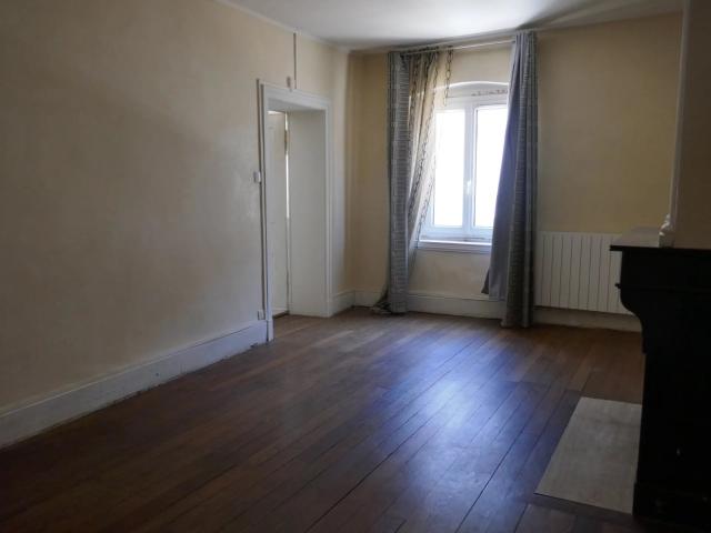 APPARTEMENT T4 2ème étage