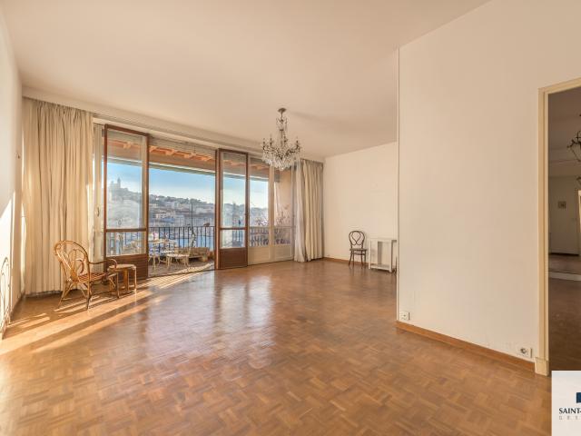 Appartement T4 traversant