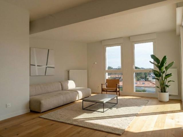 Appartement T4 Triple exposition Terrasse Parking Livré
