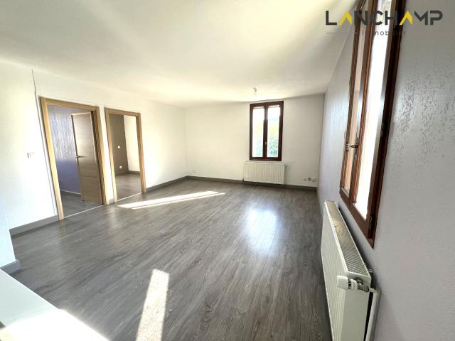 Appartement T4 vue Rhône centre Seyssel