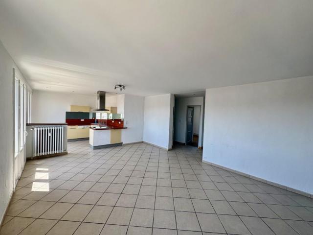 APPARTEMENT T4 A LOUER A ROANNE GARE