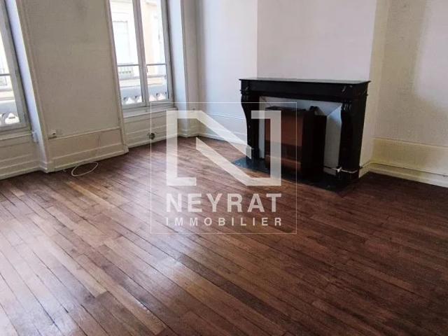 APPARTEMENT T4 A LOUER CHALON SUR SAONE CENTRE VILLE 103.92 m2 630 € charges comprises par mois: Immobilier CHALON SUR SAONE | Neyrat Immobilier