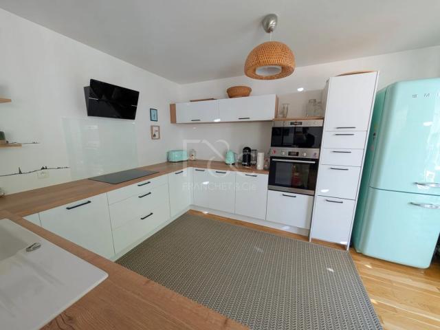 APPARTEMENT T4 A LOUER LYON 4EME ARRONDISSEMENT 108.07 m2 1 985 € charges comprises par mois