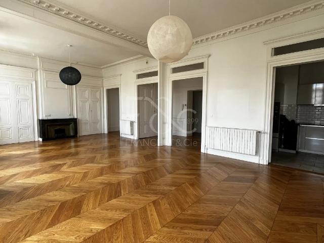APPARTEMENT T4 A LOUER LYON 5EME ARRONDISSEMENT 159.75 m2 2 296 € charges comprises par mois