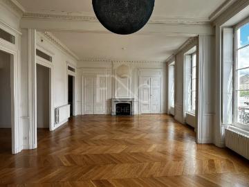 APPARTEMENT T4 A LOUER LYON 5EME ARRONDISSEMENT 159.75 m2 2 296 € charges comprises par mois