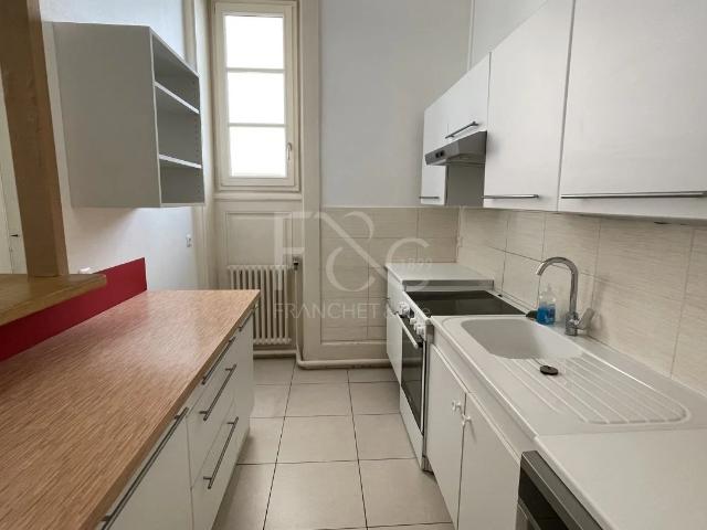 APPARTEMENT T4 A LOUER LYON 6EME ARRONDISSEMENT 100.74 m2 1 535 € charges comprises par mois