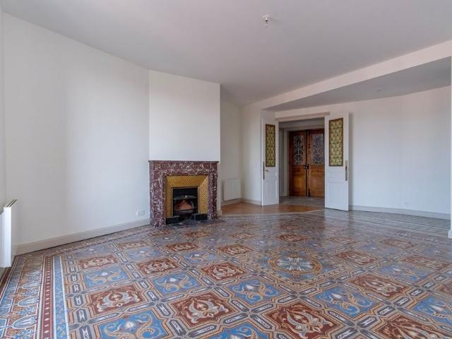 APPARTEMENT T4 A LOUER