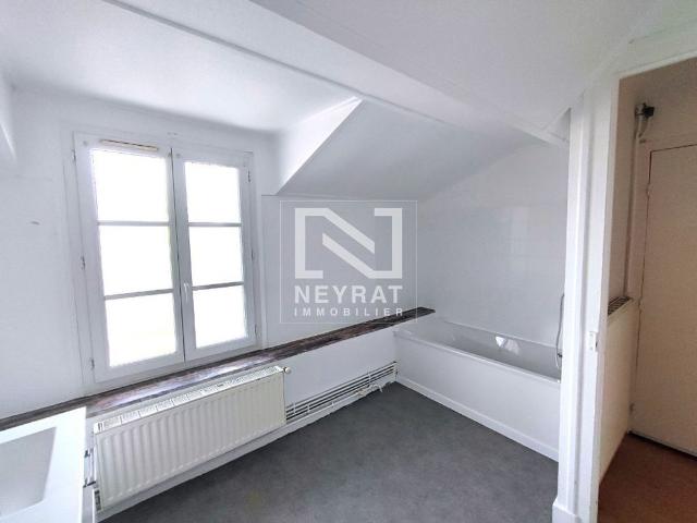 APPARTEMENT T4 A LOUER