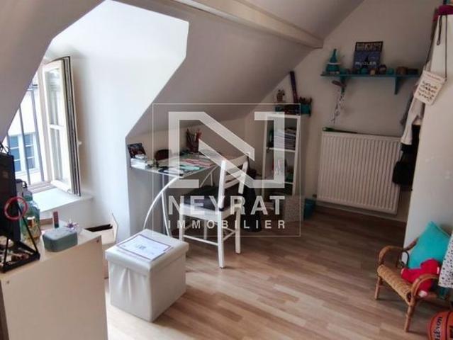 APPARTEMENT T4 A LOUER