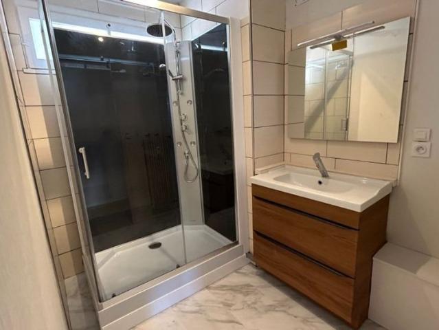 APPARTEMENT T4 A LOUER