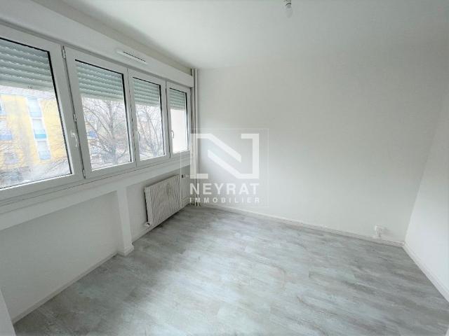 APPARTEMENT T4 A LOUER