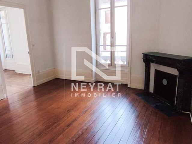 APPARTEMENT T4 A LOUER