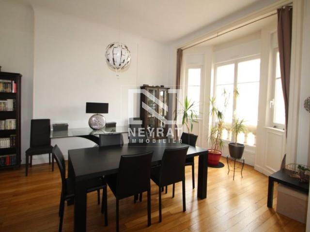 APPARTEMENT T4 A LOUER