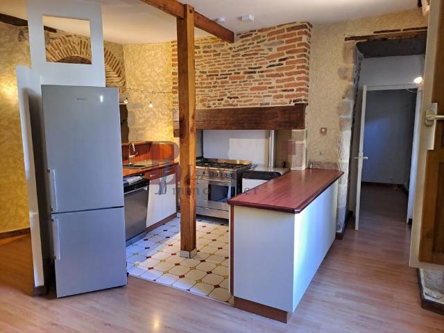 Appartement T4 atypique de 114 m²