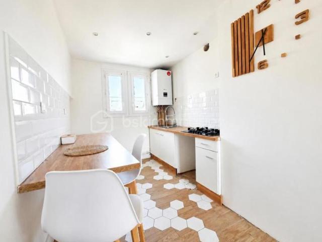 APPARTEMENT T4 AVEC BALCON – 77,63 m² – GANGES – PROCHE TOUTES COMMODITÉS