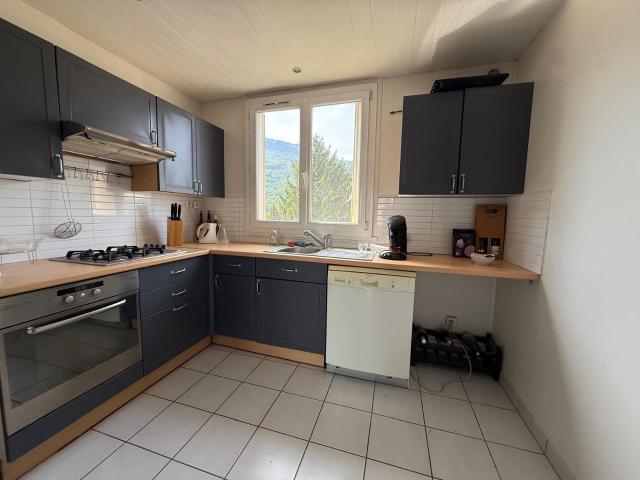 Appartement T4 avec balcon et cave Seyssinet Pariset