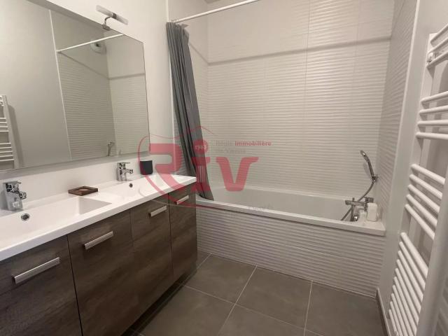 Appartement T4 avec balcon, garage et parking LES ROCHES DE CO