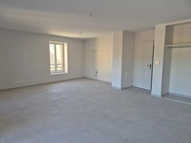 APPARTEMENT T4 TRAVERSANT NEUF + GARAGE