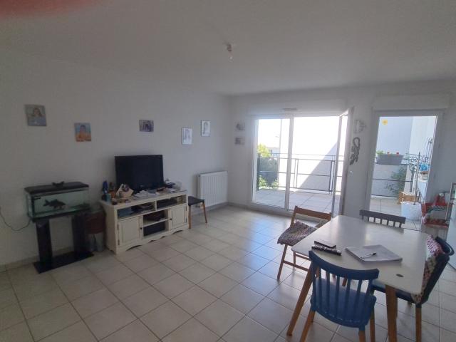 Appartement T4 avec terrasse à Feyzin