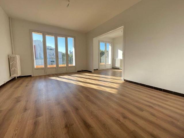 Appartement T4 avec terrasse et garage
