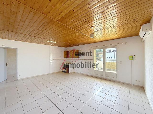 Appartement T4 avec terrasse