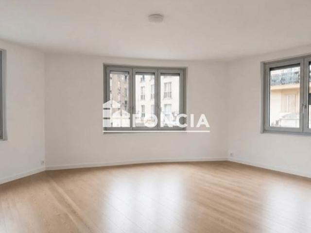Appartement T4 Boulevard Michelet proche Centre Gare