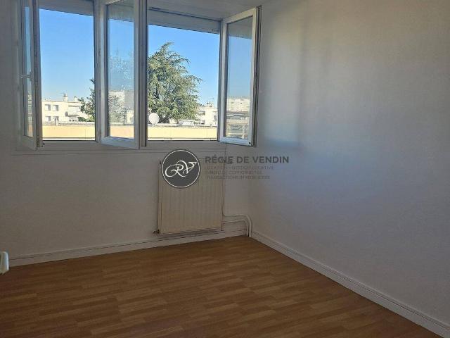 APPARTEMENT T4 BRON
