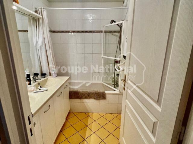 APPARTEMENT T4 CARPENTRAS AVEC GARAGE