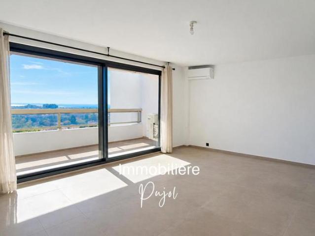 Appartement T4 climatisé de 105 m² avec terrasse vue mer, piscine et parking Marseille 9ème, Résidence Parc Berger Galatée