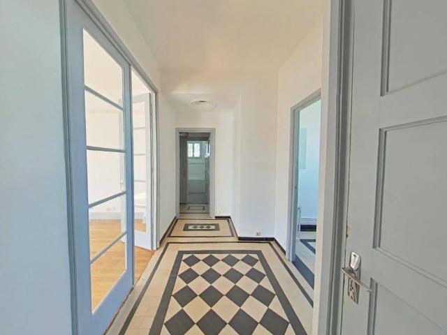 Appartement T4 climatisé de 81 m² avec BALCON / GARAGE / LOCAL V