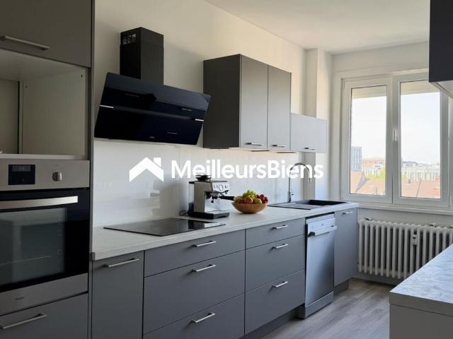 APPARTEMENT T4 D’EXCEPTION – DERNIER ÉTAGE – VUE PANORAMIQUE SUR TOURCOING