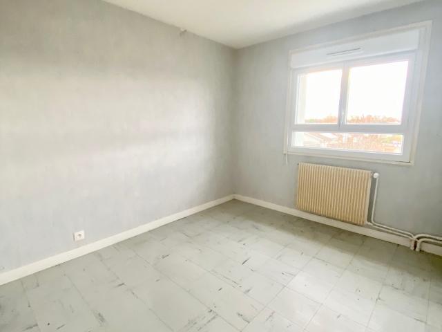Appartement T4 dans une résidence rénovée à Saint Yan
