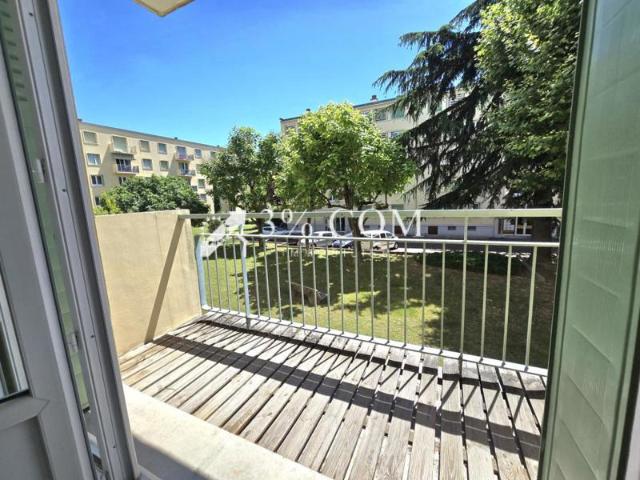 Appartement T4 de 68 m2 avec balcon et cave