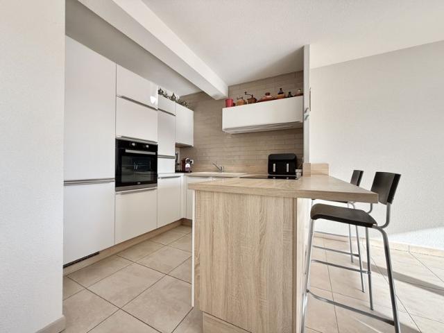 Appartement T4 de 75 m² Terrasse plein sud 2 parkings privatifs Résidence sécurisée 2018 Les Jardins CABESTANY