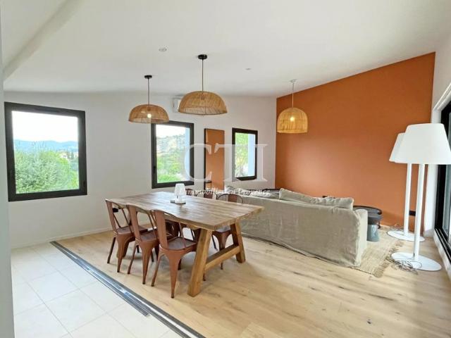 Appartement T4 de 89.60 m² avec terrasse et ascenseur dans résidence sécurisée