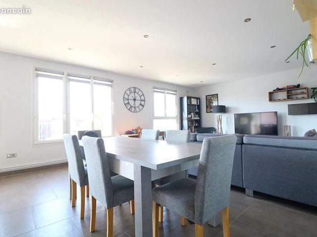 Appartement T4 de 90 m² avec terrasse + garage + cave