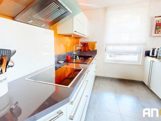 Appartement T4 de 97 m² avec jardin privatif – garage cave