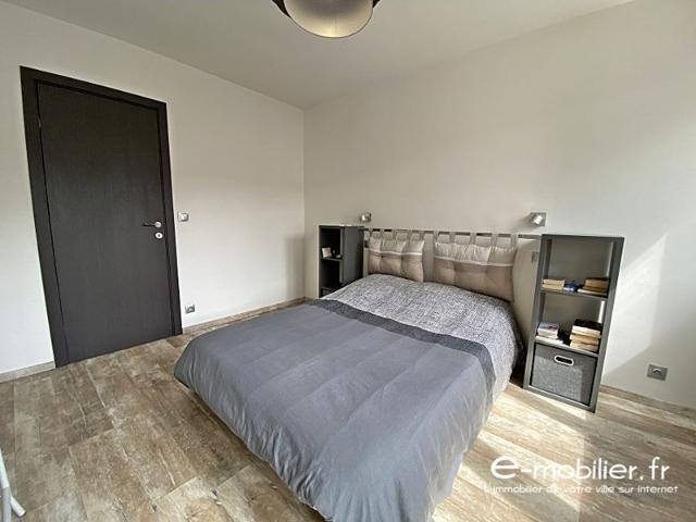 SOUS COMPROMIS Appartement T4 de 100 m2 au coeur de Moûtiers