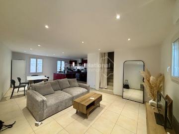 Appartement T4 de 101m2, à Jonquières Saint Vincent