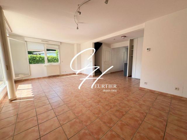 VOIRON APPARTEMENT T4 DUPLEX