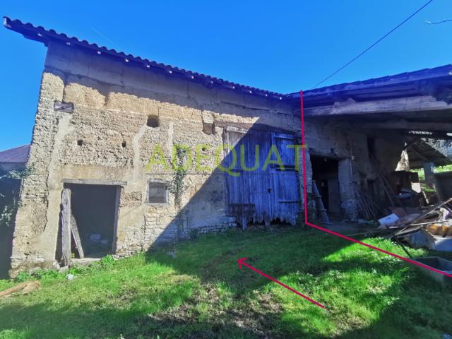 APPARTEMENT T4 EN DUPLEX AVEC COUR & JARDIN DANS UNE GRANGE